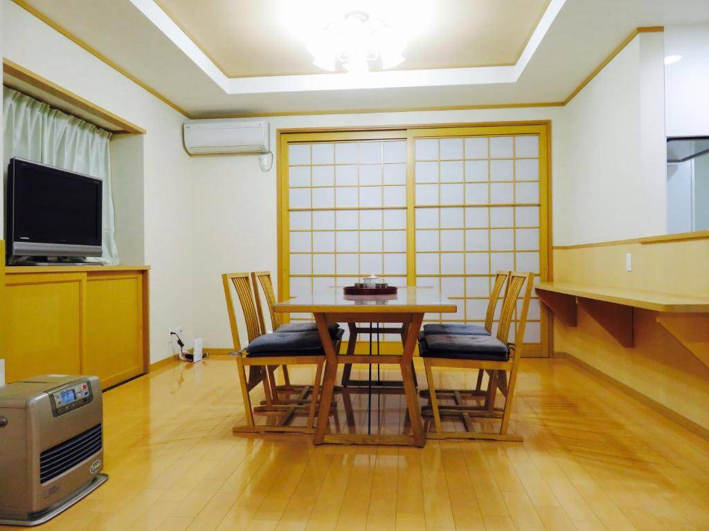 Utatei Villa photo 1