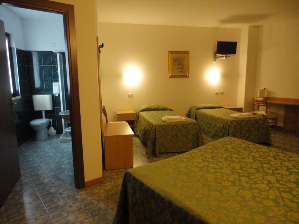 Hotel La Carica photo 4