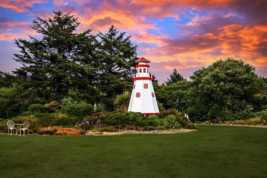 Beachwood Condos & Resort image