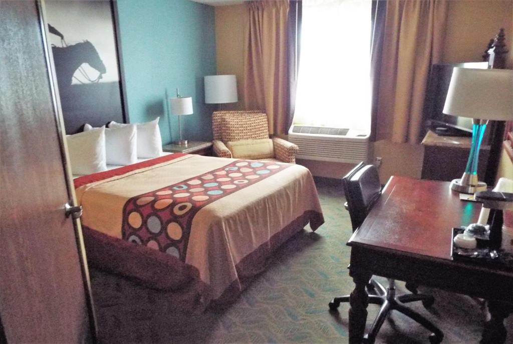 Super 8 by Wyndham Casper East/Evansville image