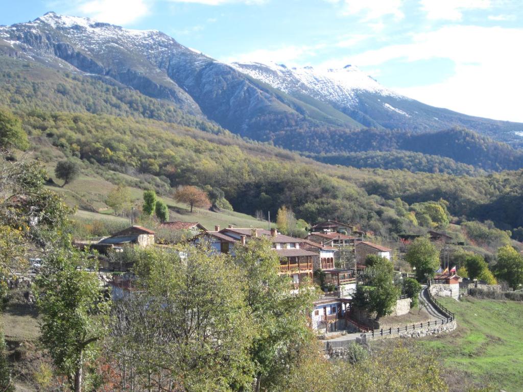 Posada Torcaz photo 4