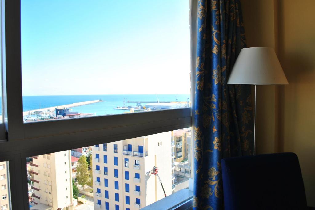 Hotel Biarritz - Tap to explore photos