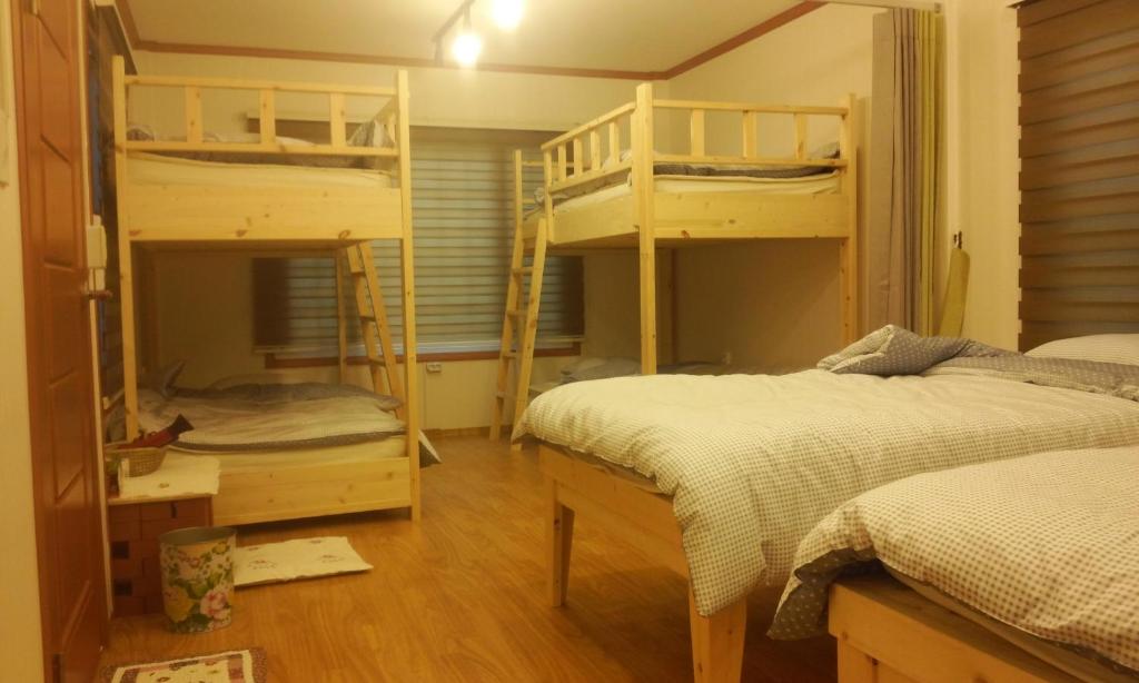 Geoje Ton Ton Guesthouse photo 4