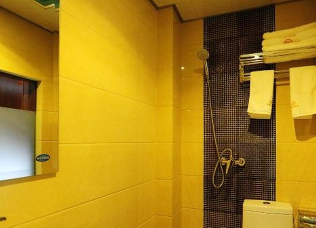 JUNYI Hotel Guizhou Guiyang Bageyan Road photo 2