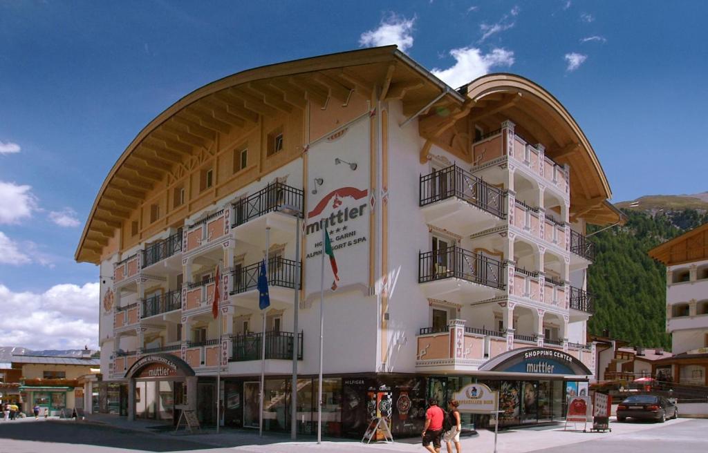 Hotel Garni Muttler Alpinresort & Spa photo 1
