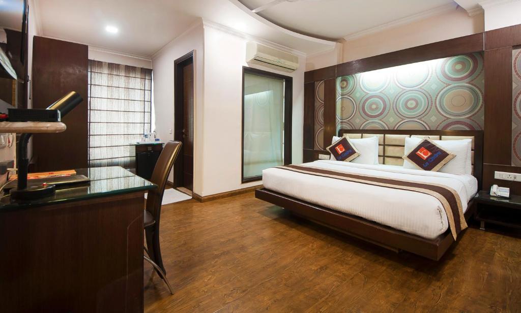 Двухместный (Jacuzzi Room with Early check and (2 hrs) and Late Check Out (2 hrs) subject to avl), Hotel Le Cadre