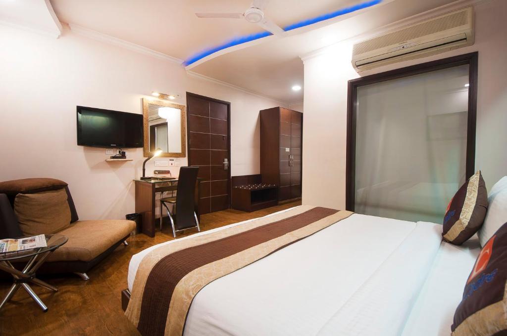 Двухместный (Jacuzzi Room with Early check and (2 hrs) and Late Check Out (2 hrs) subject to avl), Hotel Le Cadre