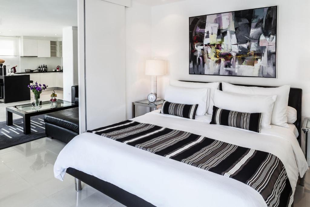 Двухместный (Суперлюкс «Гранд» с 1 спальней - Доступ в бассейн), BYD Lofts Boutique Hotel & Serviced Apartments