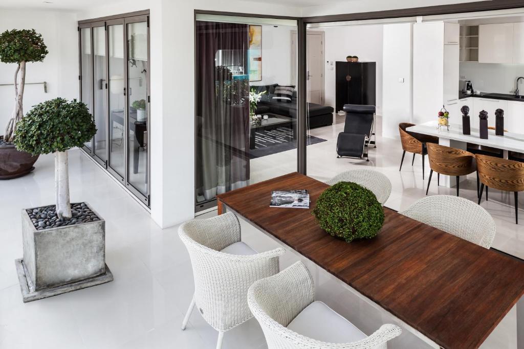 Сьюит (Люкс Гранд Делюкс с 2 спальнями), BYD Lofts Boutique Hotel & Serviced Apartments