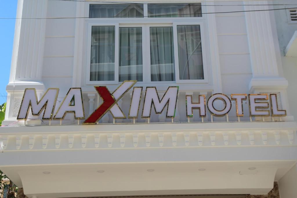 Maxim Hotel