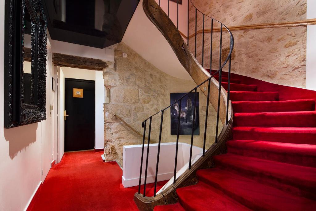 Сьюит (Полулюкс), Hôtel du Lion d'Or Louvre