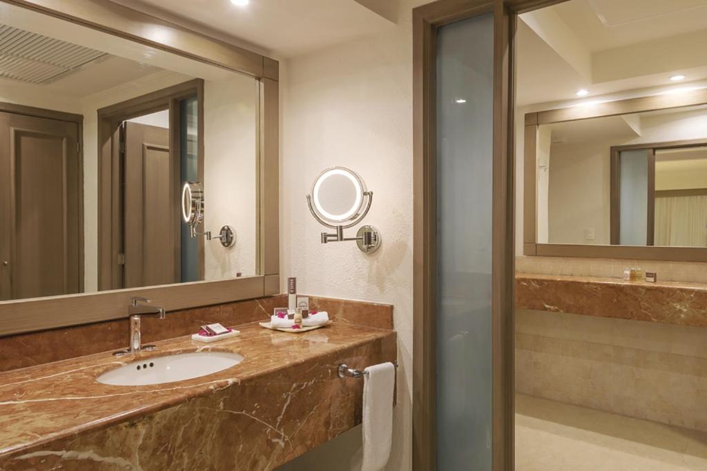 Двухместный (Стандартный двухместный номер с 1 кроватью), Gran Caribe All Inclusive - Panama Jack Resorts Cancun