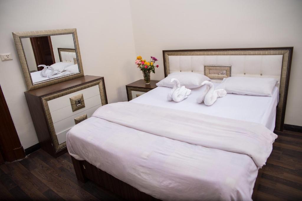 Двухместный (Королевский двухместный номер), Hotel Grand Royal