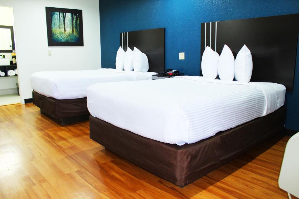 Stay Express Inn Dallas - Fair Park / Downtown image