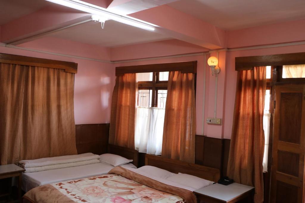Трехместный (Трехместный номер Супер Делюкс), Deki Lodge