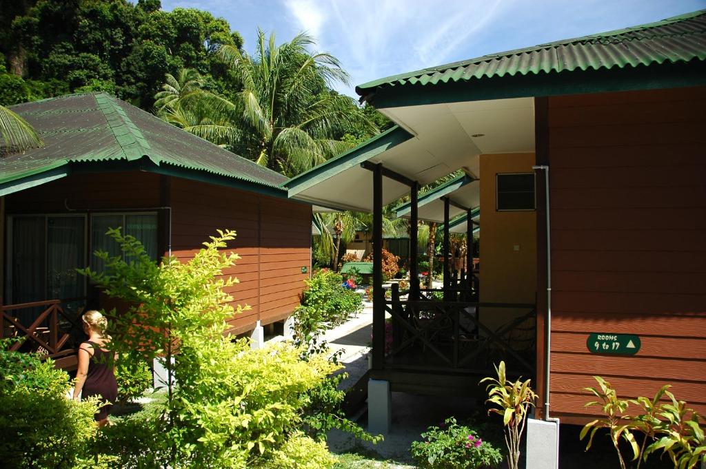 Tuna Bay Island Resort photo 4