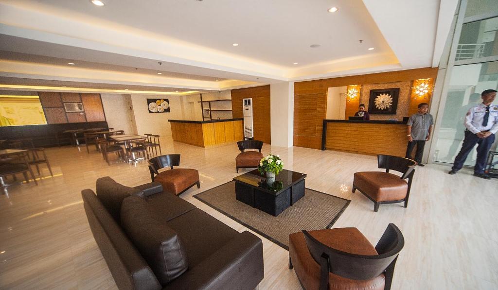 NS Royal Hotel photo 2