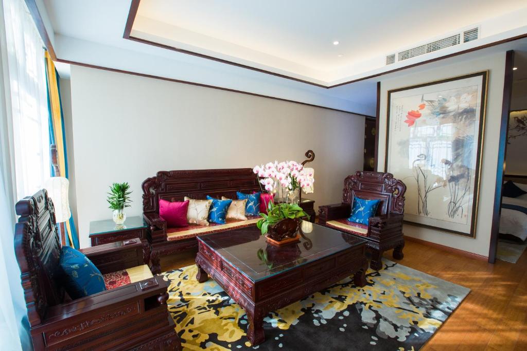 Сьюит (Номер Imperial Garden с 2 спальнями и 1 садом), Qian Men Inn