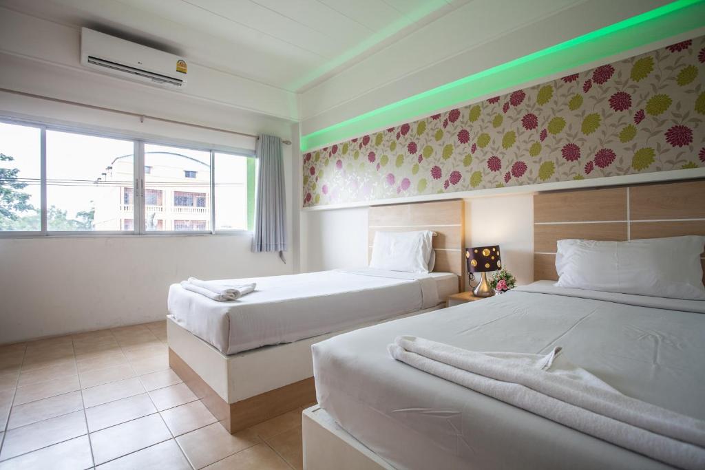 The Greenery Hotel photo 2