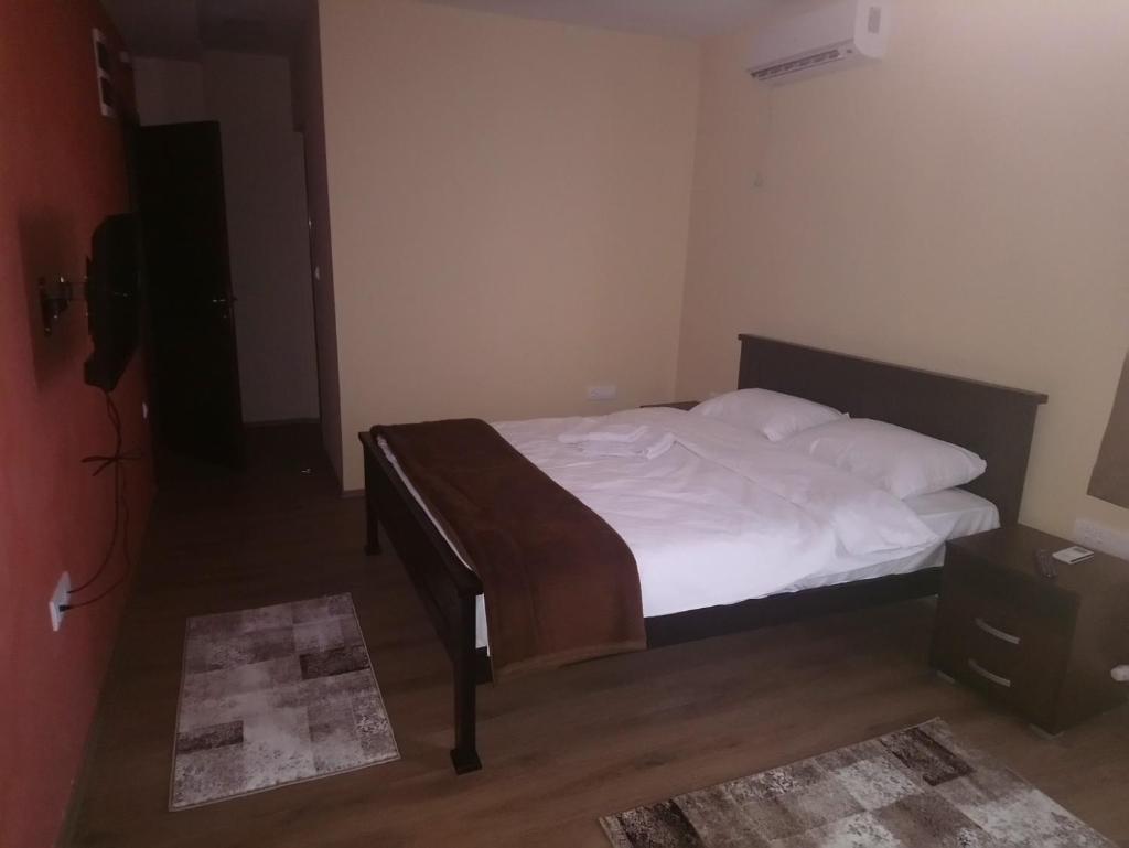 Prenoćište HRAST photo 2