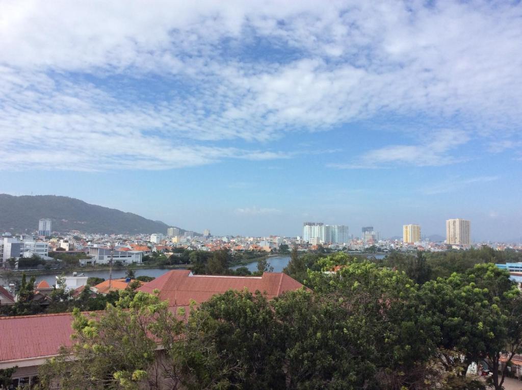 Hang Nga Luxury Hotel