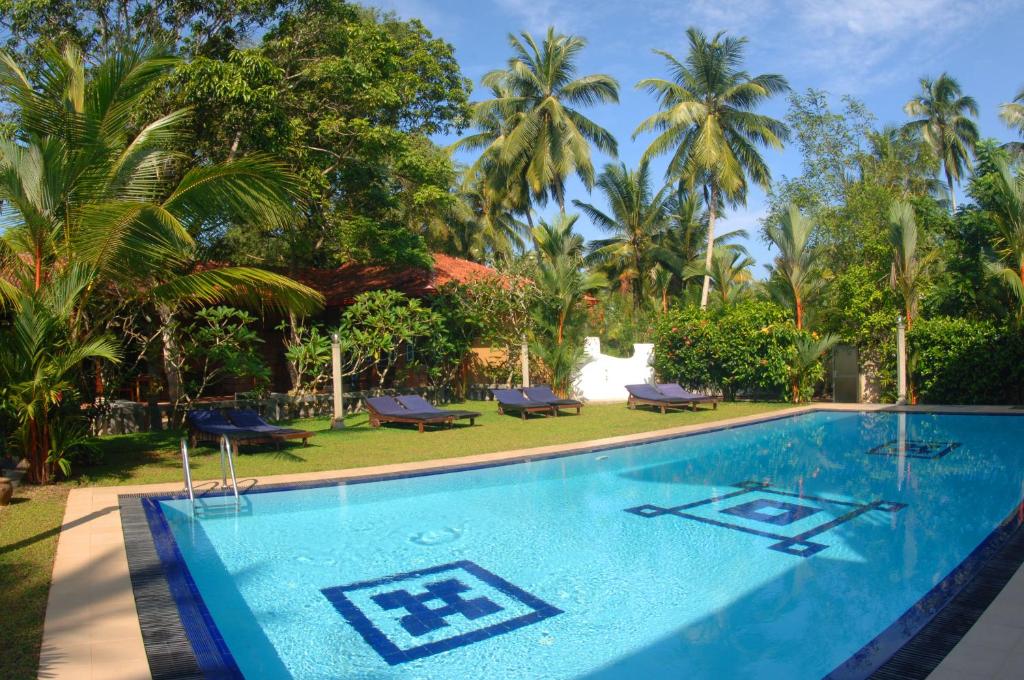 Sandali Walauwa photo 4