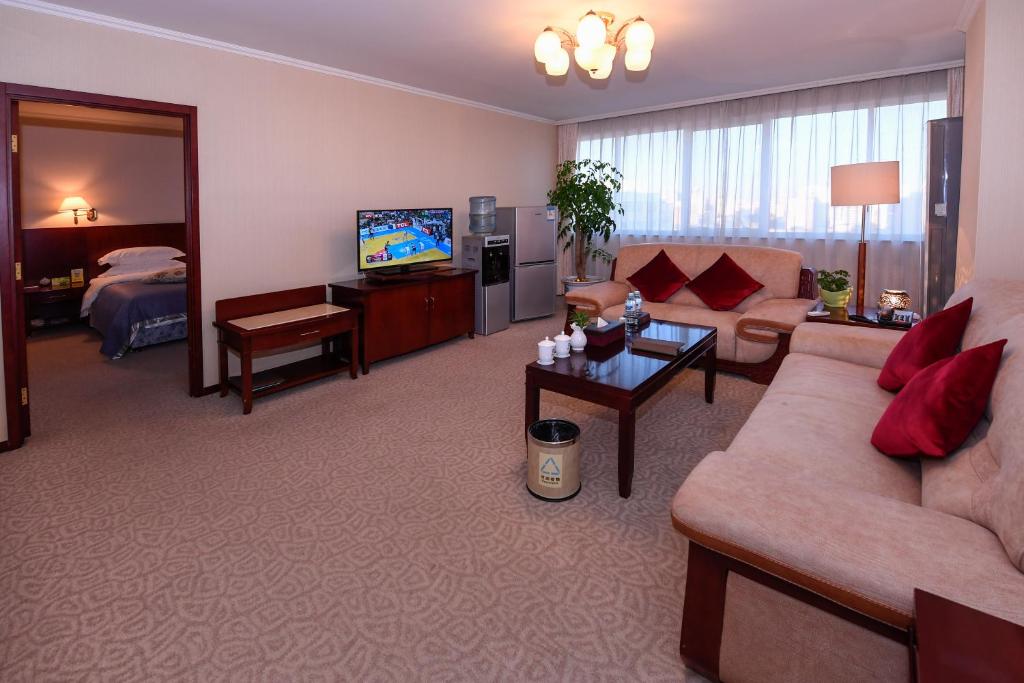 Сьюит (Deluxe Suite- Chinese Citizen Only), Beijing Tianyou Hotel