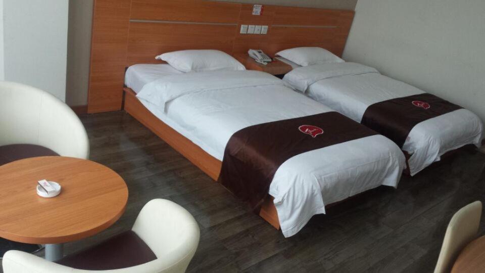 Thank Inn Chain Hotel Shanxi Lvliang Lishi Beichuanghe Road photo 2