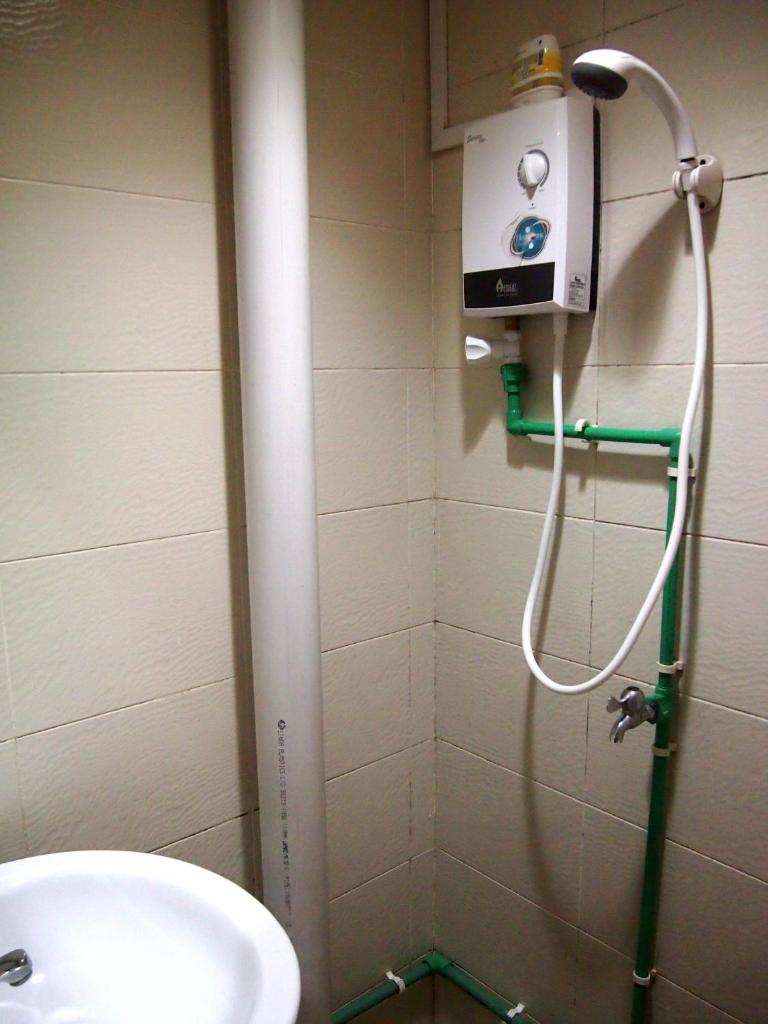 Номер (Кровать в общем 8-местном номере для мужчин и женщин), Kawan Hostel