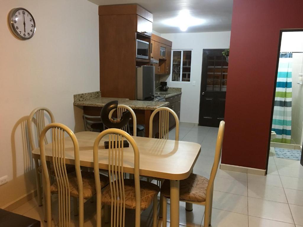 Fantastic & Cozy #4: Condo Close to the Beach photo 2