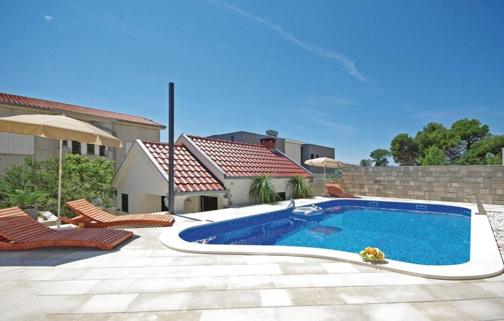 Villa EM photo 4