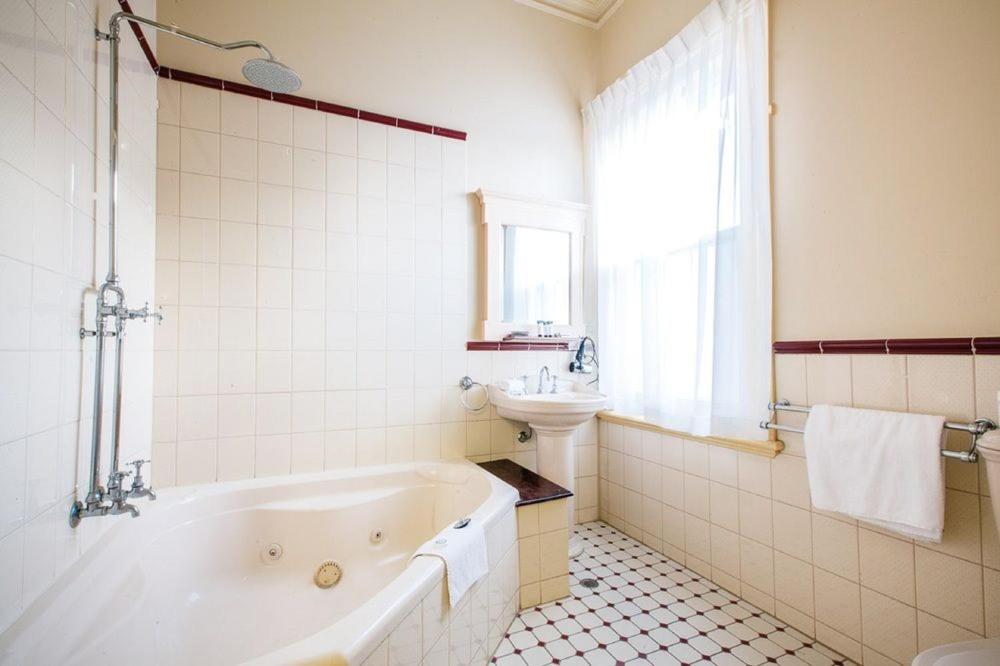 The Glenferrie Hotel Hawthorn photo 1