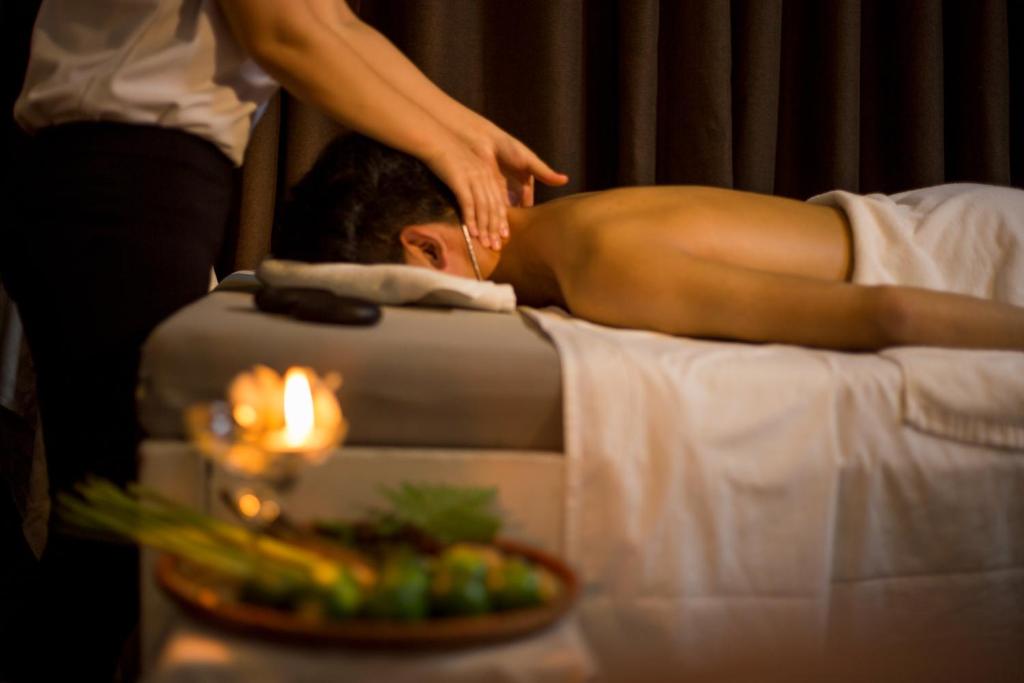 Halong Paloma Cruise