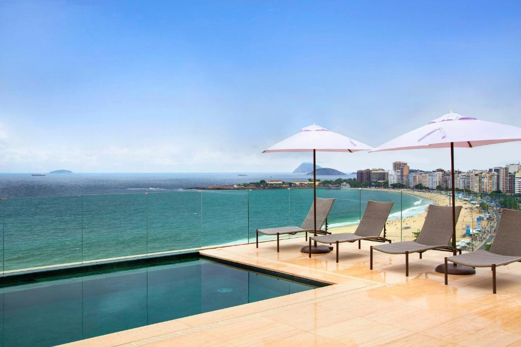 Windsor California Copacabana Hotel - Tap to explore photos