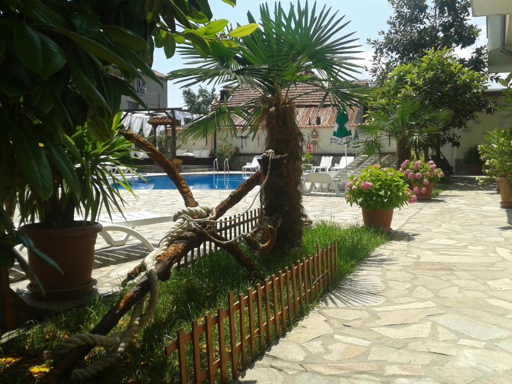 Saint George Family Hotel photo 4