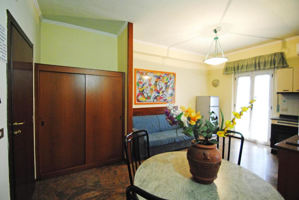 Residence 7 Bello photo 4