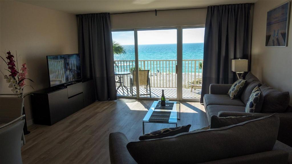 Gulf and beach view apartment 403 photo 4