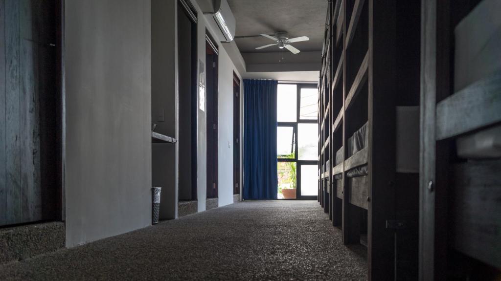 Номер (Single Bed in Mixed Dormitory Room - Cantinflas), Los Muertos Hostal