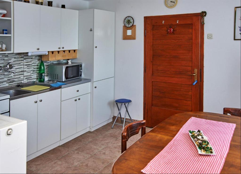 KUĆA ZA ODMOR LUCIJA photo 3
