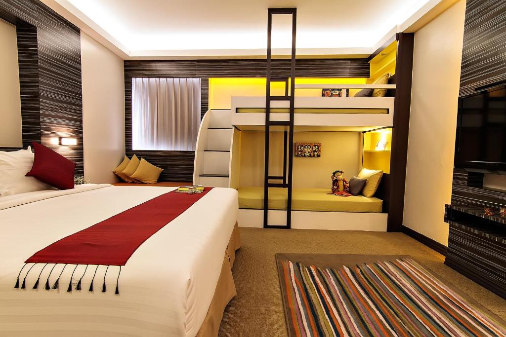 Семейный (Семейный номер), Bossotel Bangkok