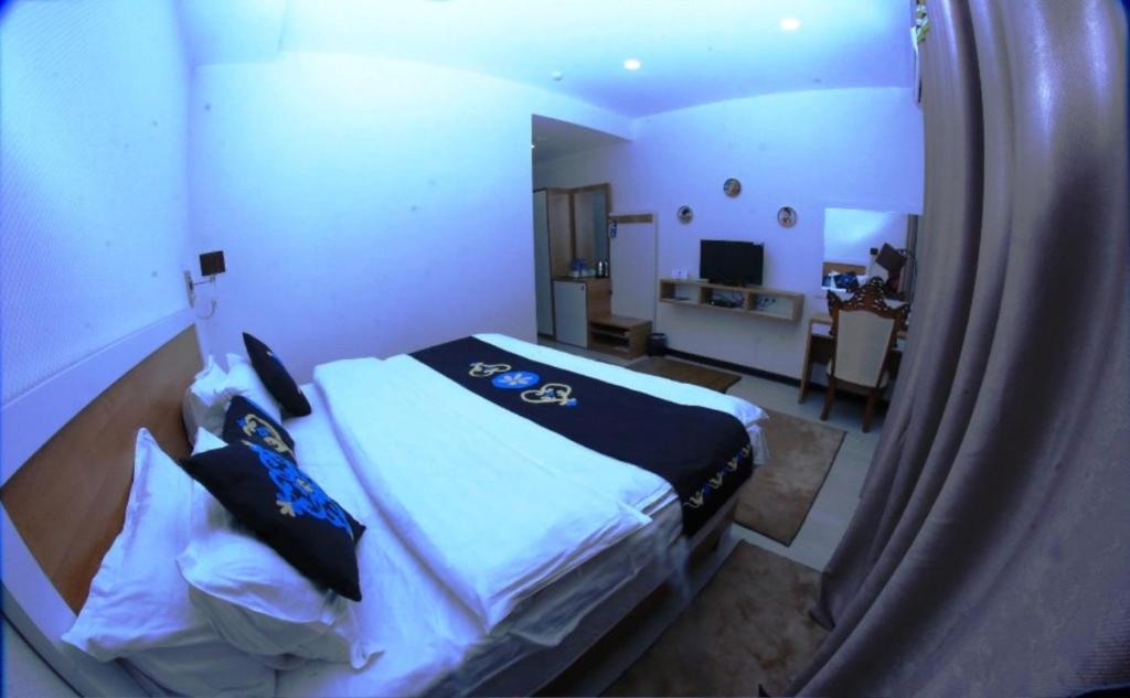 Двухместный (Номер с кроватью размера «king-size» и балконом), Гостевой дом Rohat Hotel