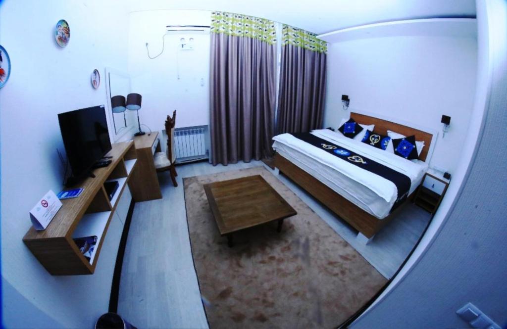Двухместный (Номер с кроватью размера «king-size» и балконом), Гостевой дом Rohat Hotel