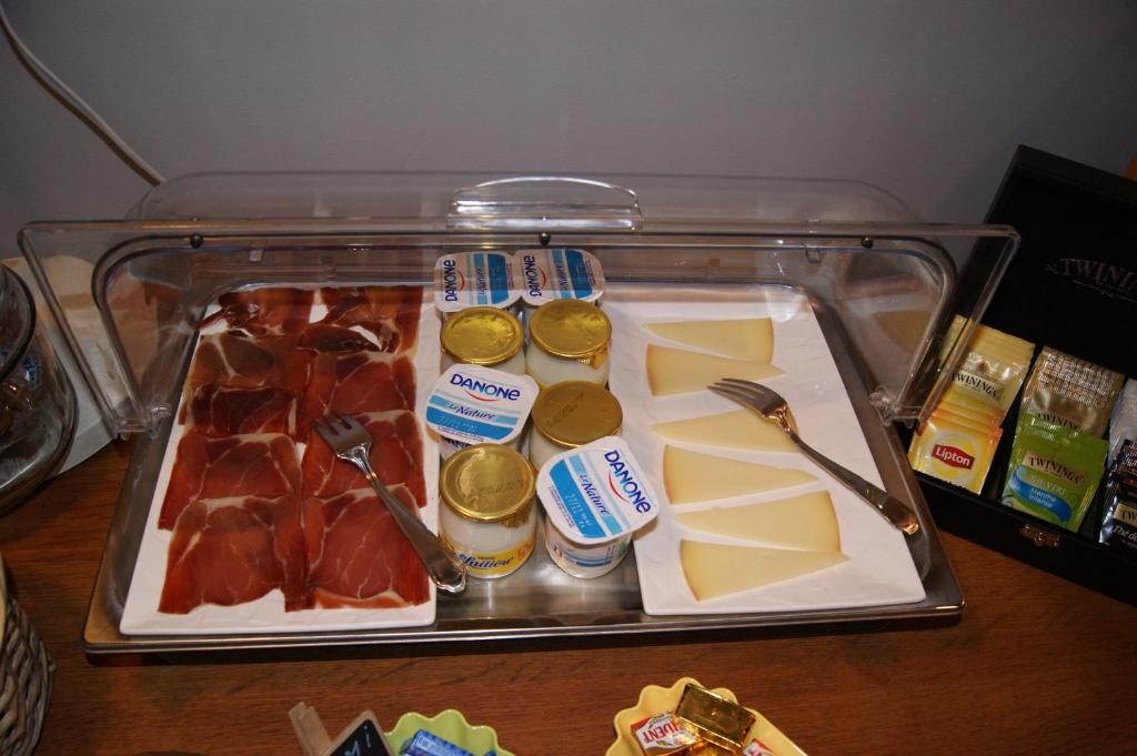 Hotel Central - Thumbnail image