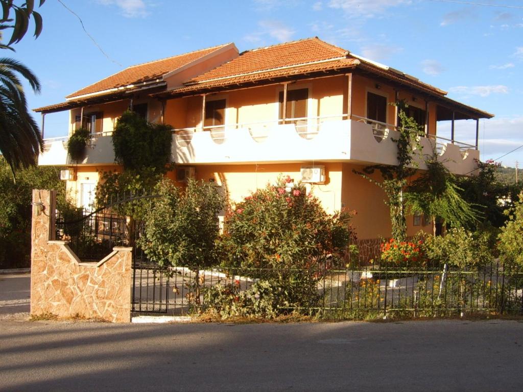 Kokkinos Apartments photo 2
