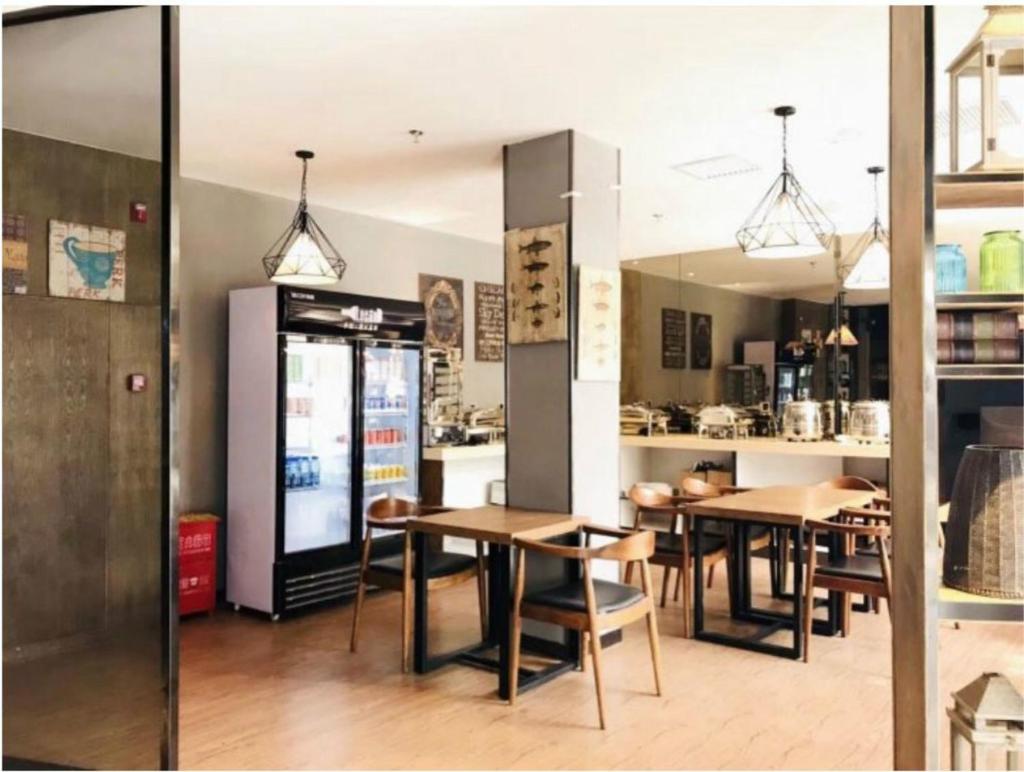 James Joyce Coffetel Beijing Gulou street, Nanluoguxiang photo 3