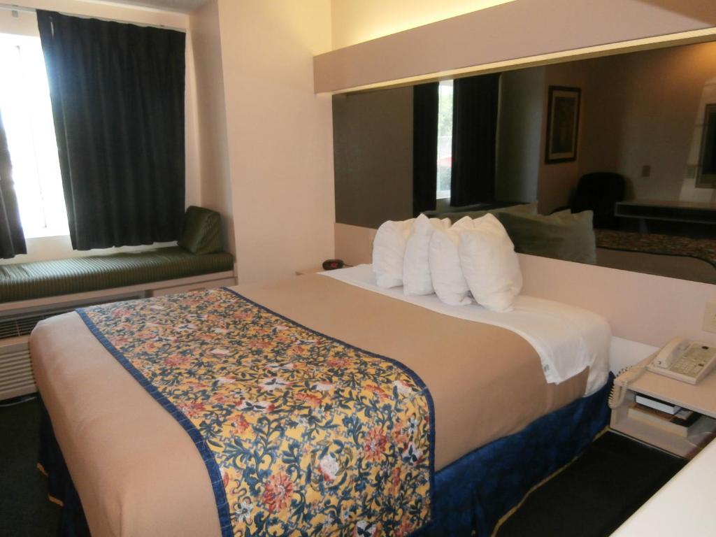 America's Best Value Inn & Suites-McDonough photo 1