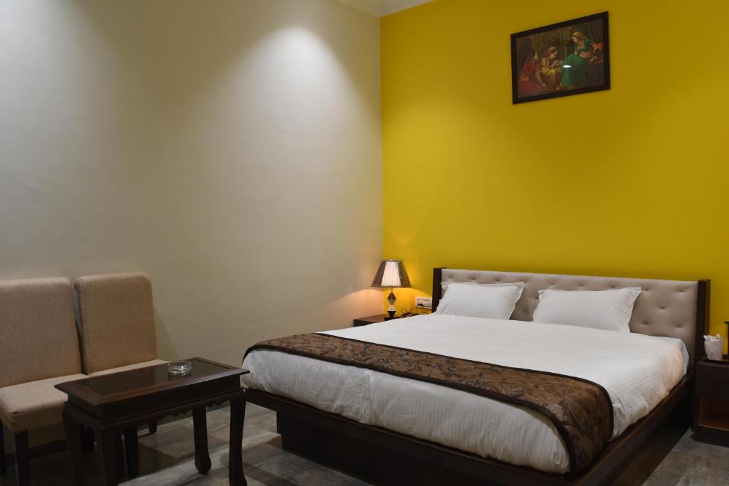 Двухместный (Номер Делюкс с кроватью размера «king-size»), Jaipur Hotel new
