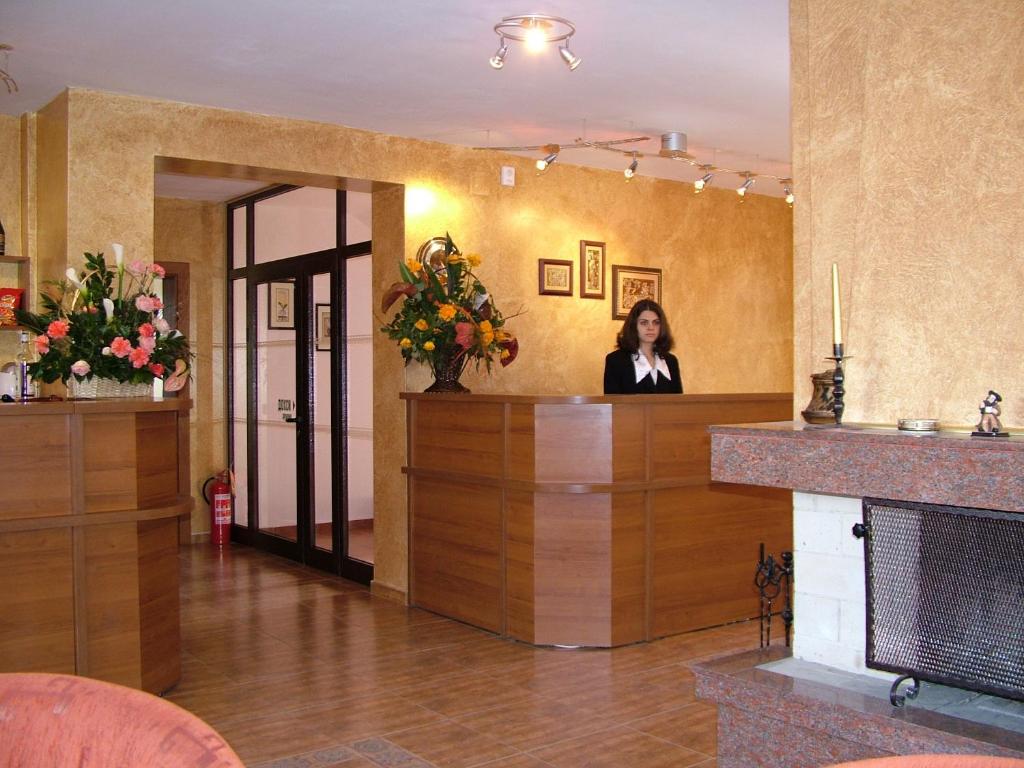 Family Hotel Emaly 1 photo 4