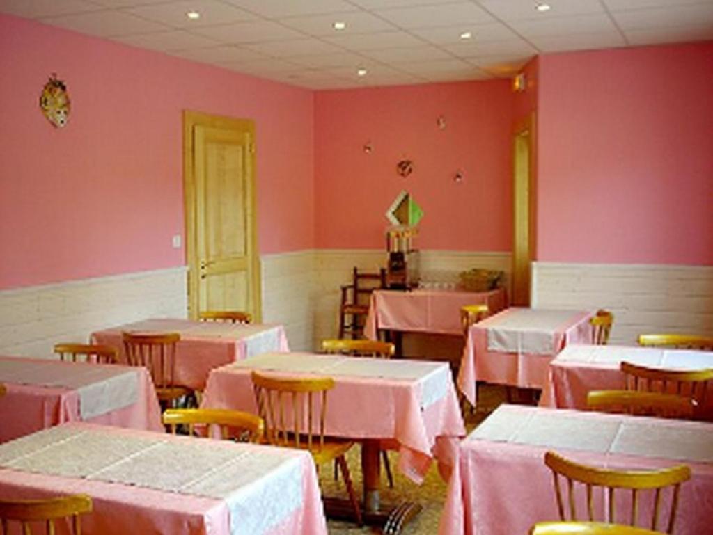 Hotel Les Sapins photo 2