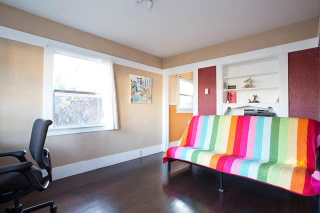 Relax in unpretentious peaceful and authentic house with public transportation cafes and U of Berkeley close by photo 1